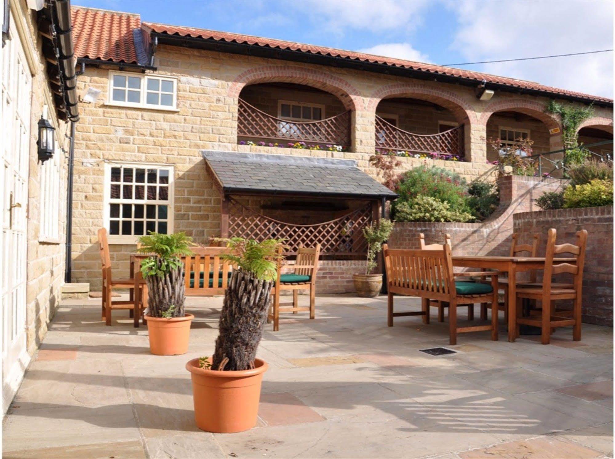 Cresswell Arms Hotel Malton Buitenkant foto